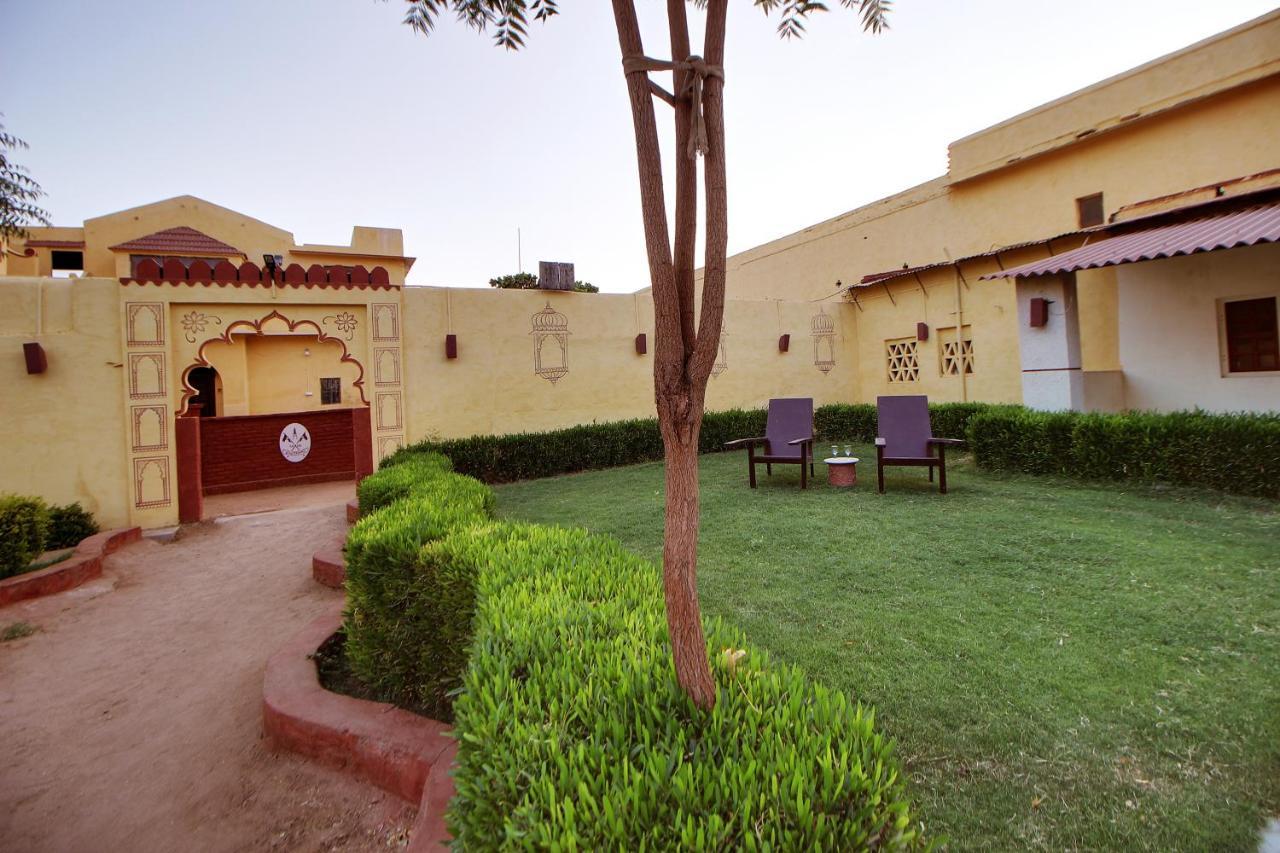 Jawai Castle Resort - A Heritage Hotel In Jawai Leopard Reserve Bisalpur Bagian luar foto