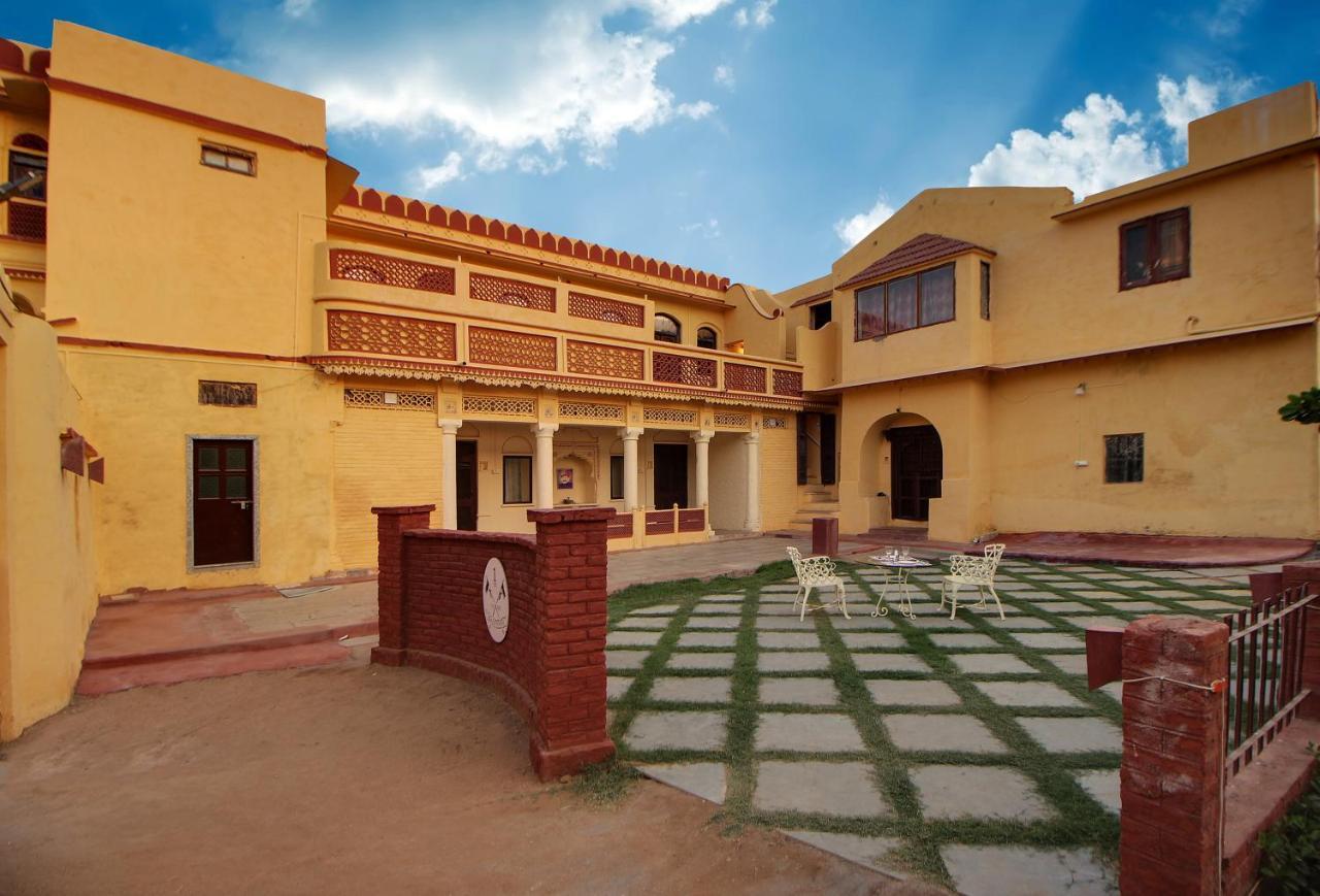 Jawai Castle Resort - A Heritage Hotel In Jawai Leopard Reserve Bisalpur Bagian luar foto